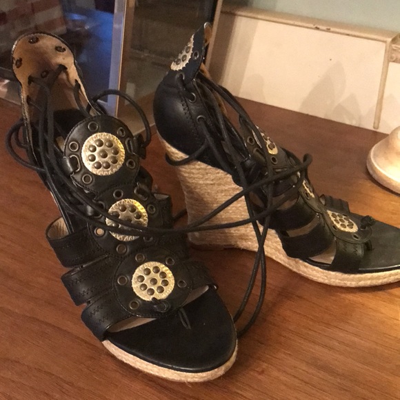 Stunning Michael Kors Wrap around Sandals. - Picture 14 of 14